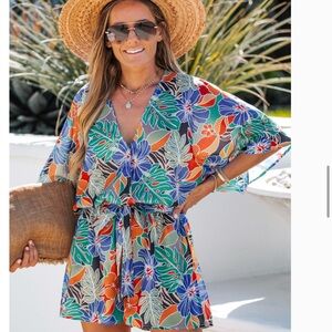 New! Cupshe Tropical Leaf Print Belted Romper - Large
